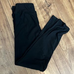 LuLaRoe OS Black Solid Leggings